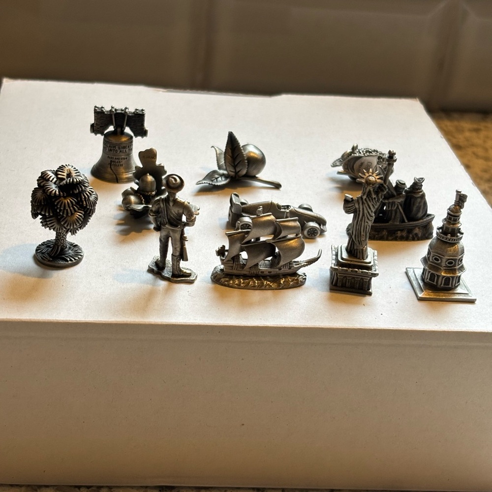 11 piece Pewter Hallmark Miniature Collectible Set - Picture 5 of 13